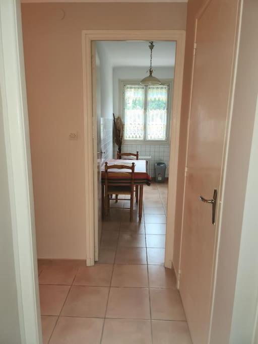Appartement 3 Pieces Garage Et Jardin *